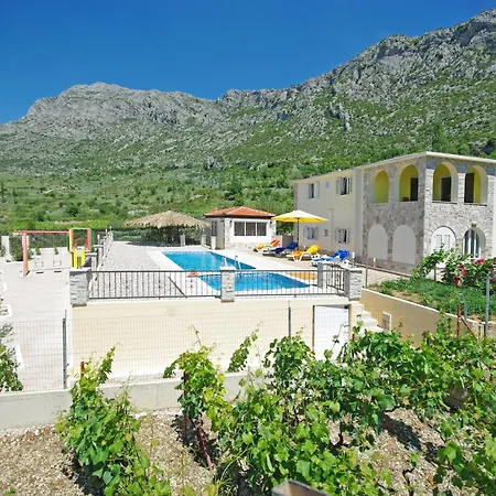 Casa vacanze Family Friendly House With A Swimming Pool Zavojane, Zagora - 23737 *